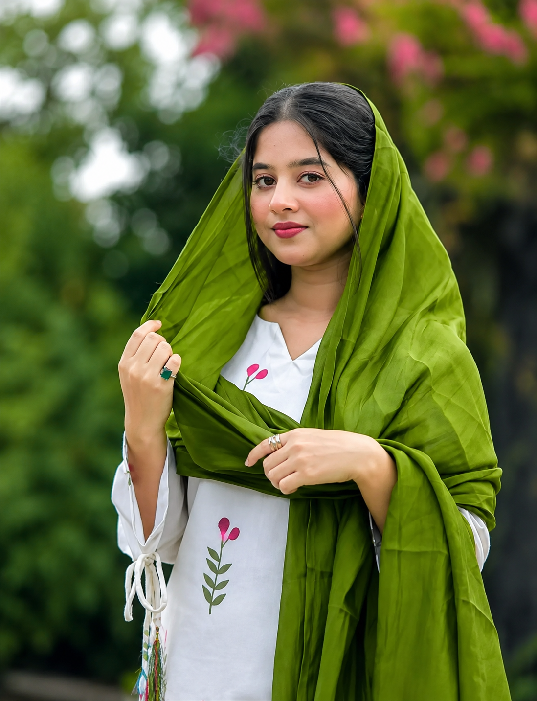 White Floral Print Kurta Pant Set with Olive Green Dupatta