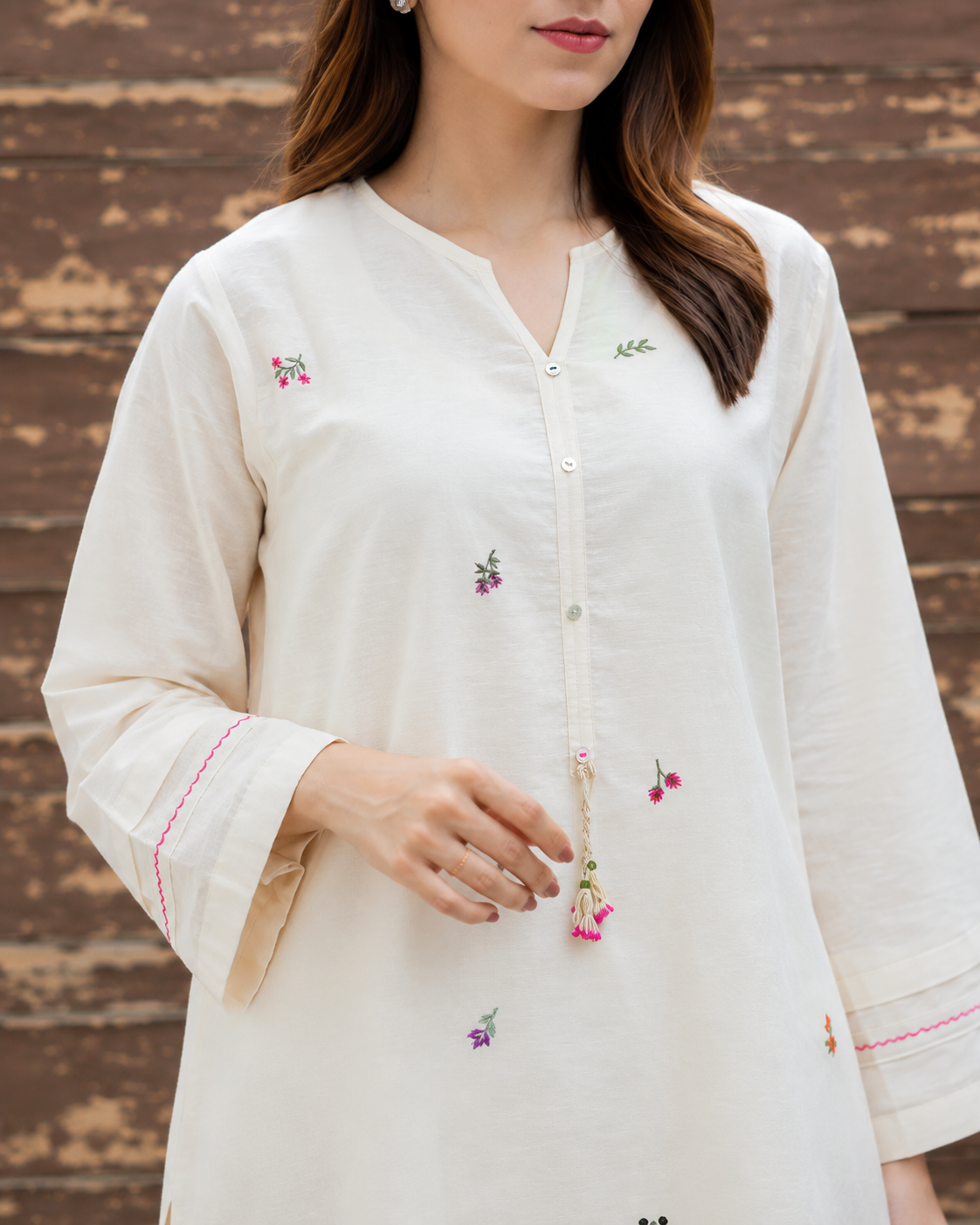 Ivory Floral Embroidered Kurta Pant Set